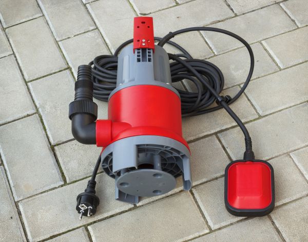 Cost of Submersible Pump Installation in Vienna